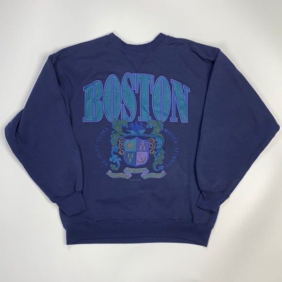 Vintage Boston Bostoniensis MCMXC Alumni 1980 Sweatshirt Hanes